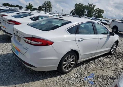 2017 Ford Fusion Se Hybrid z USA, uszkodzony, nr VIN 3FA6P0LU7HR359576